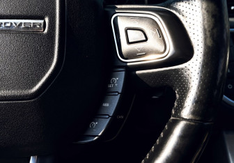 Подержанный автомобиль Land Rover Range Rover Evoque 2014 года (15 фото)