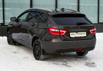 Подержанный автомобиль LADA (ВАЗ) Vesta Wagon 2019 года (3 фото)