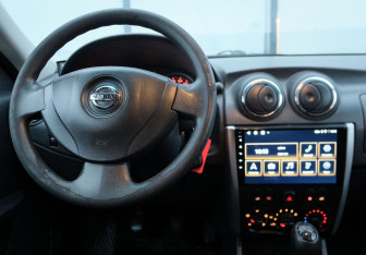 Подержанный автомобиль Nissan Almera Sedan 2014 года (10 фото)