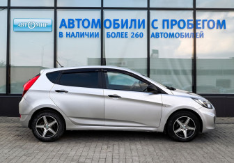 Подержанный автомобиль Hyundai Solaris Hatchback 2012 года (6 фото)