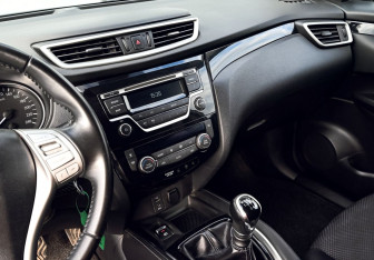 Подержанный автомобиль Nissan Qashqai 2016 года (16 фото)