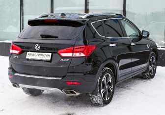 Подержанный автомобиль DongFeng AX7 2018 года (5 фото)