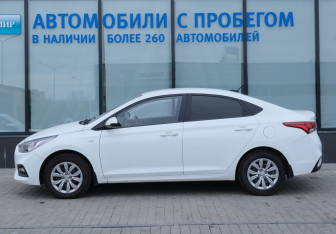 Подержанный автомобиль Hyundai Solaris Sedan 2018 года (2 фото)