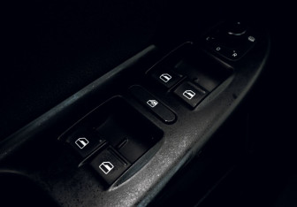 Подержанный автомобиль Volkswagen Passat Wagon 2008 года (13 фото)
