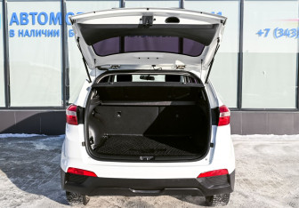 Подержанный автомобиль Hyundai Creta 2019 года (20 фото)