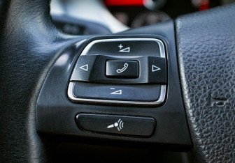 Подержанный автомобиль Volkswagen Passat Sedan 2011 года (14 фото)