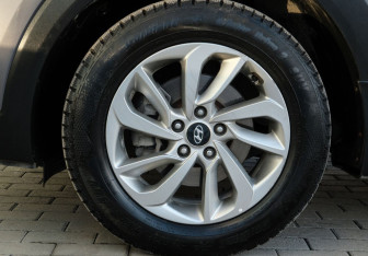 Подержанный автомобиль Hyundai Tucson 2015 года (22 фото)