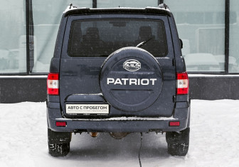 Подержанный автомобиль УАЗ Patriot 2021 года (4 фото)