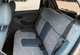 Подержанный автомобиль Daewoo Matiz 2006 года (16 фото)