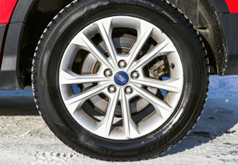 Подержанный автомобиль Ford Kuga 2017 года (21 фото)