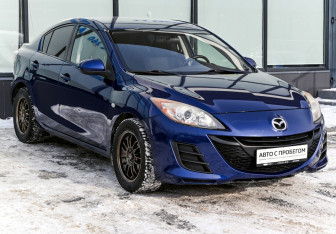 Подержанный автомобиль Mazda 3 Sedan 2011 года (7 фото)
