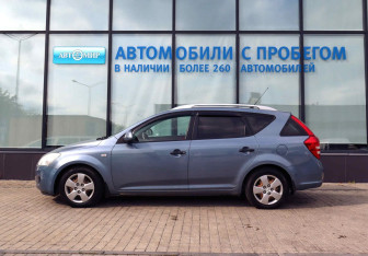 Подержанный автомобиль Kia Ceed Wagon 2008 года (2 фото)