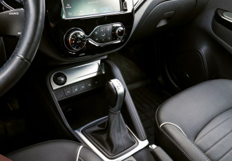 Подержанный автомобиль Renault Kaptur 2020 года (16 фото)