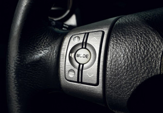 Подержанный автомобиль Toyota RAV4 2007 года (13 фото)