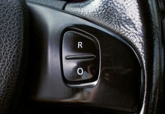 Подержанный автомобиль Renault Sandero 2017 года (13 фото)