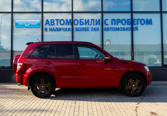 Подержанный автомобиль Suzuki Grand Vitara 2008 года (6 фото)