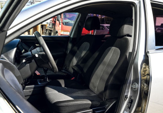 Подержанный автомобиль Hyundai Elantra Sedan 2010 года (14 фото)