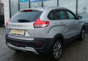 Подержанный автомобиль LADA (ВАЗ) XRAY 2018 года (5 фото)