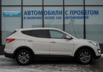 Подержанный автомобиль Hyundai Santa Fe 2013 года (6 фото)