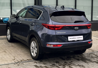 Подержанный автомобиль Kia Sportage 2018 года (3 фото)