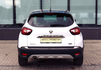 Подержанный автомобиль Renault Kaptur 2018 года (4 фото)
