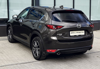 Подержанный автомобиль Mazda CX-5 2018 года (3 фото)