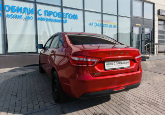 Подержанный автомобиль LADA (ВАЗ) Vesta Sedan 2017 года (3 фото)