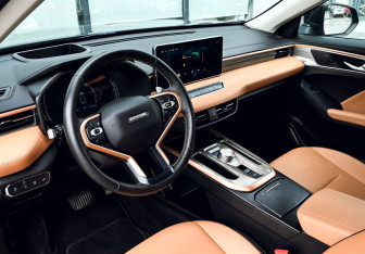 Подержанный автомобиль Haval Jolion 2023 года (16 фото)