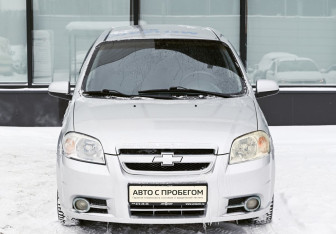 Подержанный автомобиль Chevrolet Aveo Sedan 2011 года (8 фото)