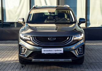 Подержанный автомобиль Geely Okavango 2023 года (6 фото)