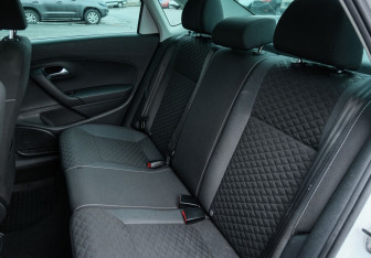 Подержанный автомобиль Volkswagen Polo Sedan 2018 года (20 фото)