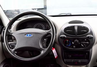 Подержанный автомобиль LADA (ВАЗ) Kalina Wagon 2012 года (17 фото)