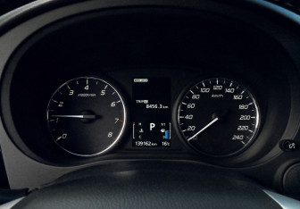 Подержанный автомобиль Mitsubishi Outlander 2013 года (9 фото)