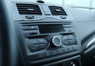 Подержанный автомобиль LADA (ВАЗ) Granta Sedan 2023 года (12 фото)