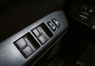 Подержанный автомобиль Toyota RAV4 2018 года (17 фото)