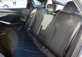 Подержанный автомобиль Geely Preface 2024 года (20 фото)