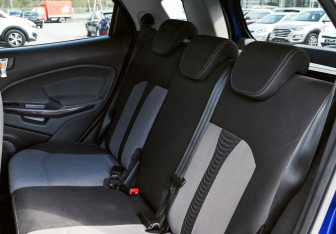 Подержанный автомобиль Ford EcoSport 2016 года (19 фото)