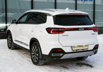 Подержанный автомобиль Chery Tiggo 8 2021 года (3 фото)