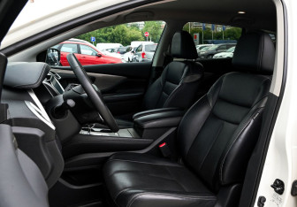Подержанный автомобиль Nissan Murano Suv 2016 года (16 фото)