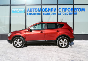 Подержанный автомобиль Nissan Qashqai 2007 года (2 фото)