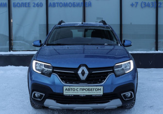 Подержанный автомобиль Renault Sandero 2020 года (8 фото)