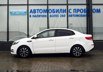 Подержанный автомобиль Kia Rio Sedan 2015 года (2 фото)