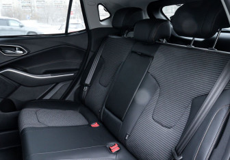 Новый Москвич 3 2024 (18 фото)