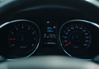 Подержанный автомобиль Hyundai Santa Fe 2013 года (16 фото)