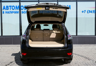 Подержанный автомобиль Lexus RX 2011 года (20 фото)