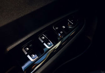 Подержанный автомобиль Kia Rio Hatchback 2018 года (12 фото)