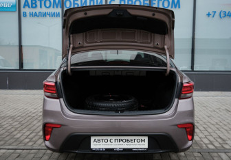 Подержанный автомобиль Kia Rio Sedan 2020 года (22 фото)
