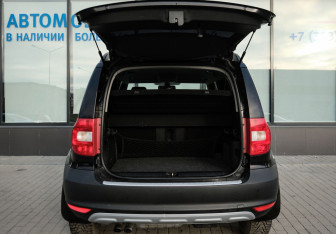 Подержанный автомобиль Skoda Yeti 2010 года (19 фото)