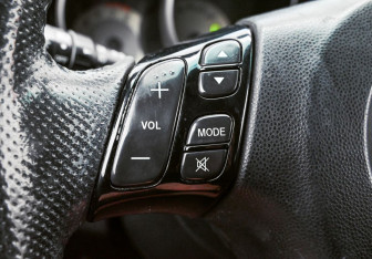 Подержанный автомобиль Mazda 3 Sedan 2008 года (13 фото)