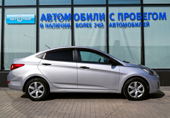 Подержанный автомобиль Hyundai Solaris Sedan 2011 года (6 фото)